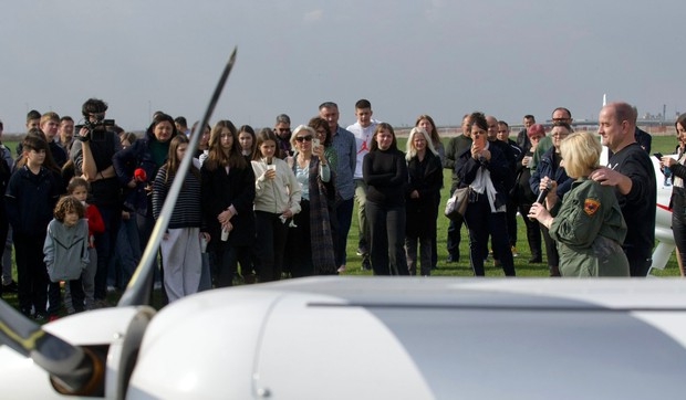 .