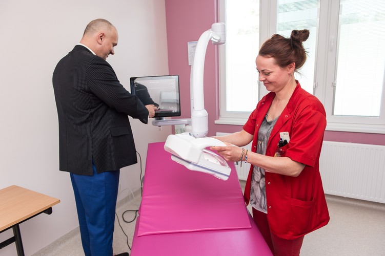 NOWOCZESNE CENTRUM LECZENIA RAKA PIERSI WE WROCŁAWIU