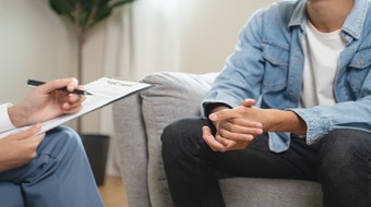 Czy do kosztów uzyskania przychodów można zaliczyć wydatki na psychoterapię własną?