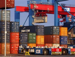 Gen. Hodges: Cyberatak na niemieckie porty utrudniłby NATO operacje wojskowe