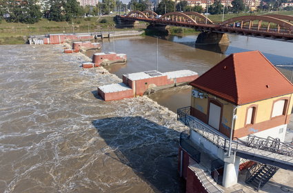 IMGW: woda we Wrocławiu opada