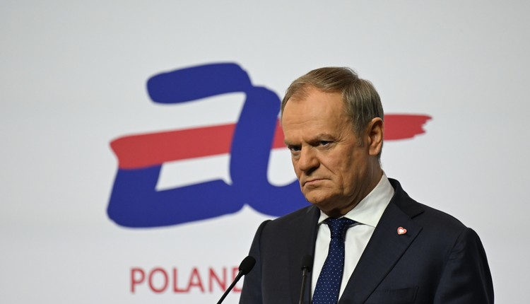 Tusk zapowiada deportacje z Polski. W najbliższych dniach te decyzje będą miały praktyczny wymiar"