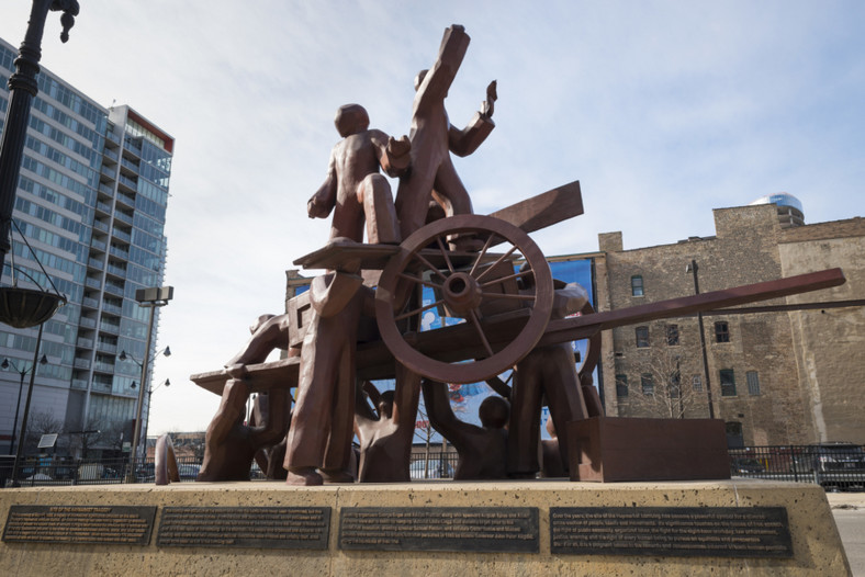 Pomnik upamiętniający wydarzenia z maja 1886 r. w Chicago