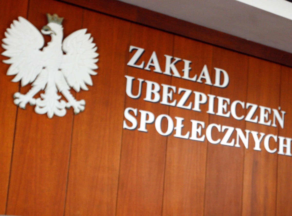 553 zł miesięcznego dodatku od ZUS. Jego wysokość podlega waloryzacji