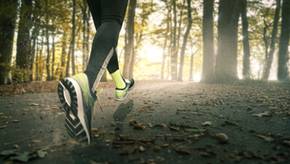 Laufschuhe für Herren: Die beliebtesten Modelle für jedes Terrain