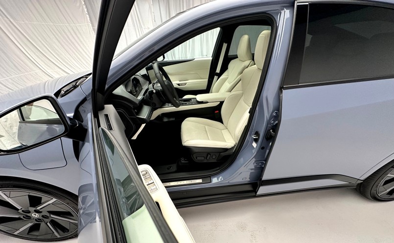Nowy Lexus ES