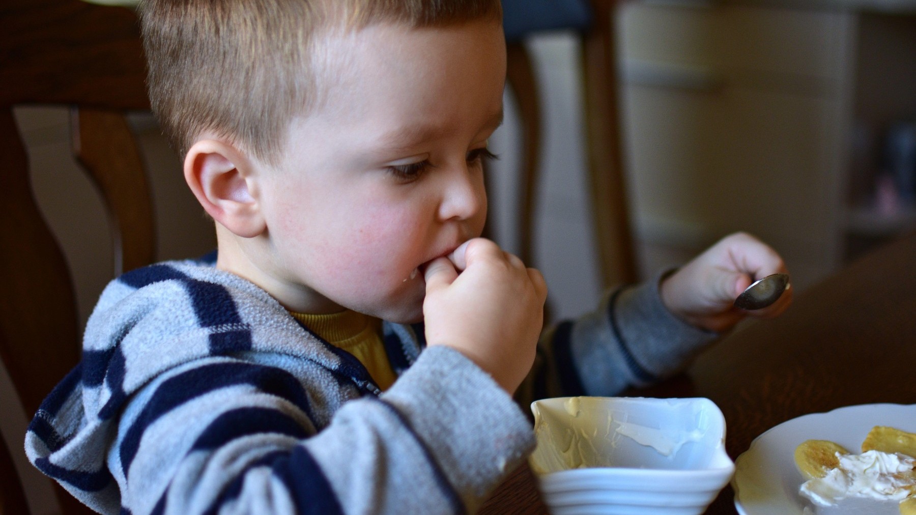 Nedostatok bielkovín v strave. Tu je prvých 8 príznakov