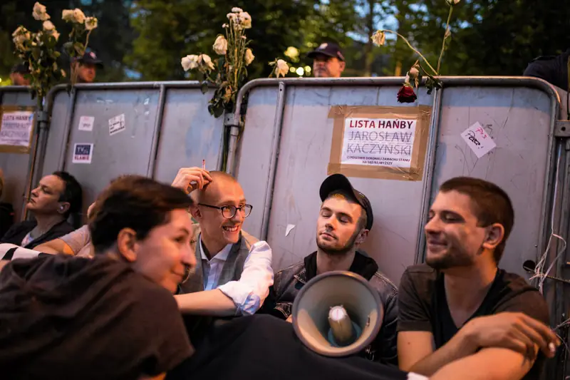 Młodzi protestują pod Sejmem