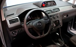 Niemal 400 aut dla policji. Tak wyglądają NOWE specjalnie wzmocnione radiowozy