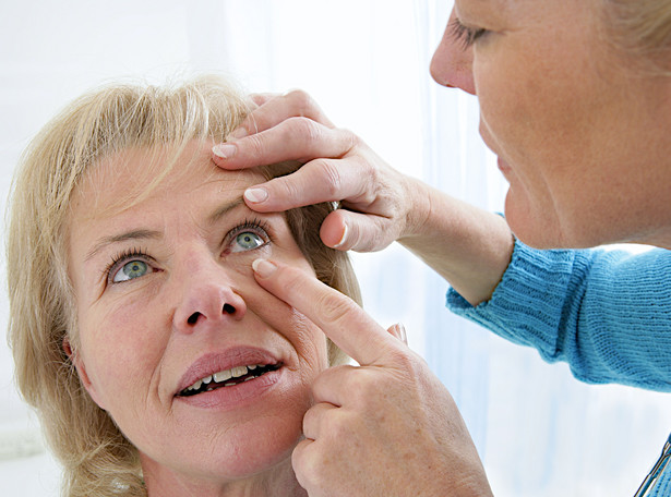 Jednej z najczęstszych chorób oczu: ZAĆMA. Fakty i mity