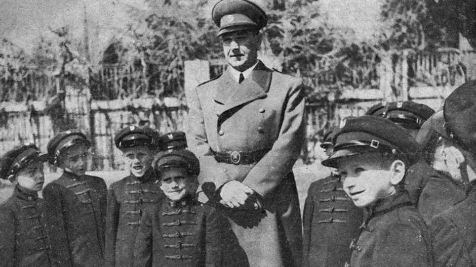 Nekadašnji poglavnik Nezavisne Države Hrvatske Ante Pavelić u Argentini je živeo relativno slobodno, držao govore i bavio se politikom | Foto: Getty Images