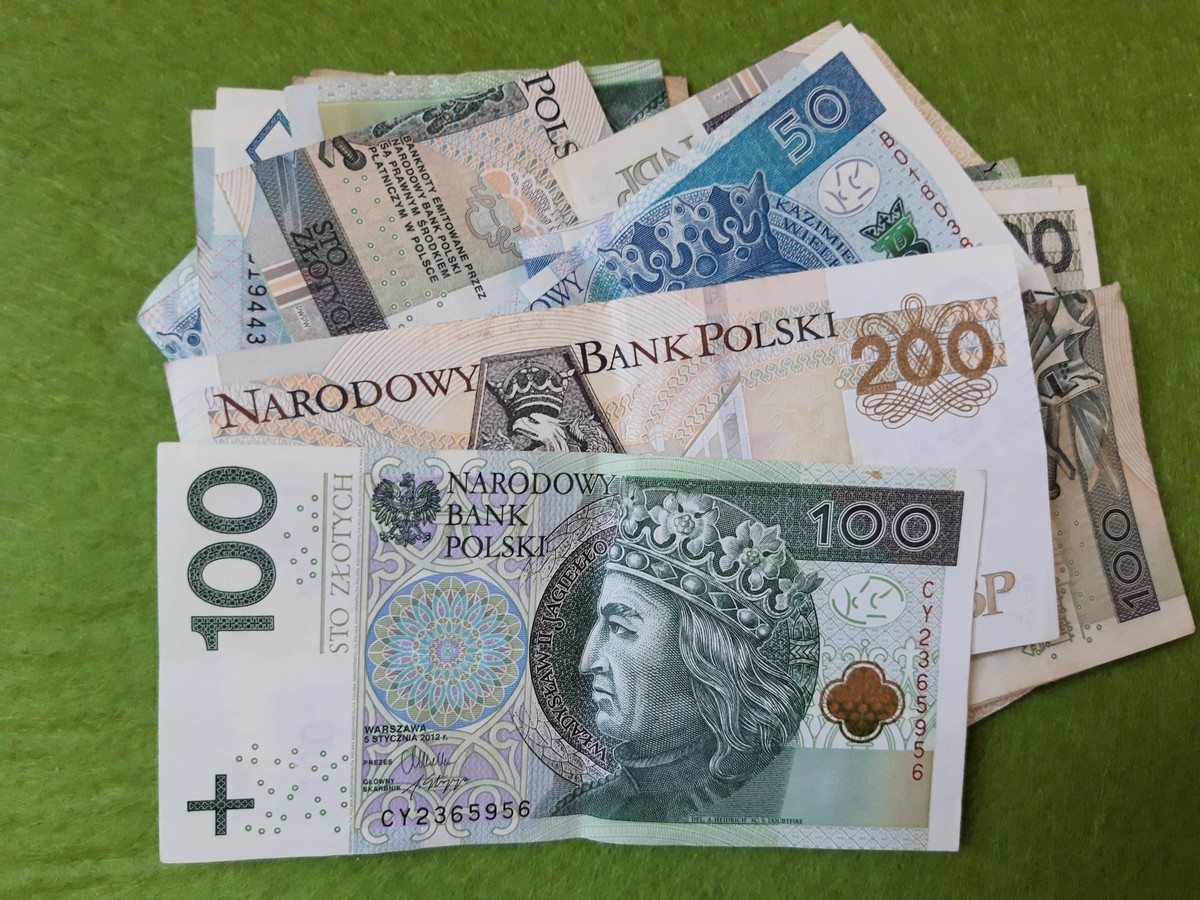 gotówka od dziadków darowizna podatek