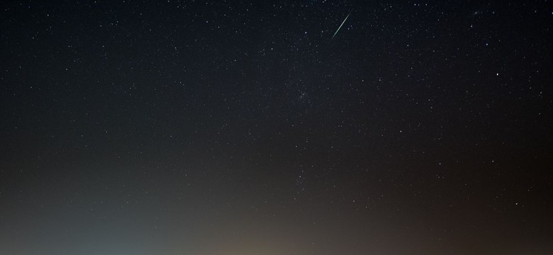 Nadchodzi noc spadających gwiazd. Kiedy będzie można oglądać deszcz meteorów?