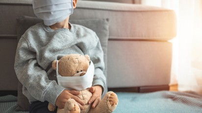 Ezt hozta a járvány a kisebbeknek: Covid-19 elleni oltási programok gyermekeknél
