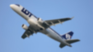 Samolot LOT, lecący do Monachium, zawrócony na lotnisko Chopina z powodu usterki