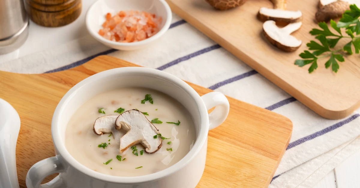 Pyszny obiad na wtorek. Podajemy przepis, Ty gotujesz. Pieczarkowa z pulpetami