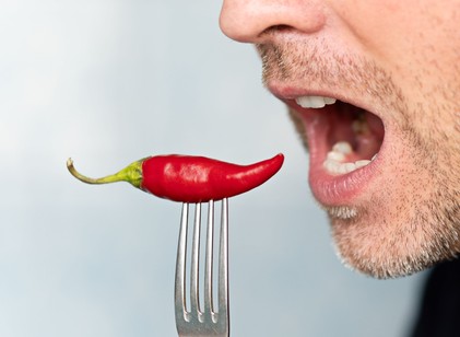 Miért rajongunk a csípős ételekért, ha közben kínoznak is minket? című cikk nyitóképe