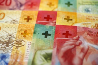 Rzewuski: Spekulacyjna jazda banków bez trzymanki [POLEMIKA]