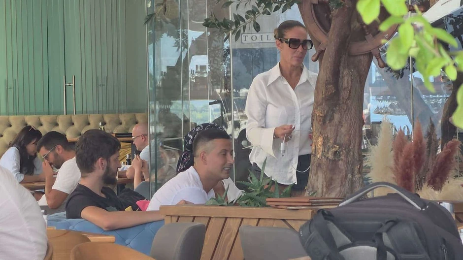 Milena Kačavenda paparaco