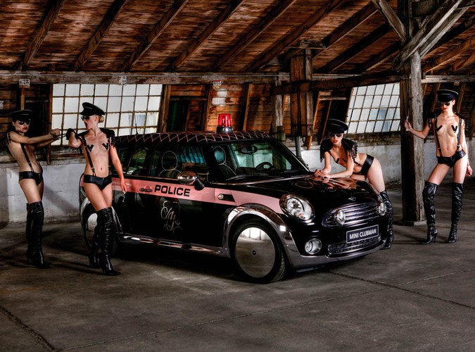 Spokojne kombi zamieniło się w grzeszny przybytek