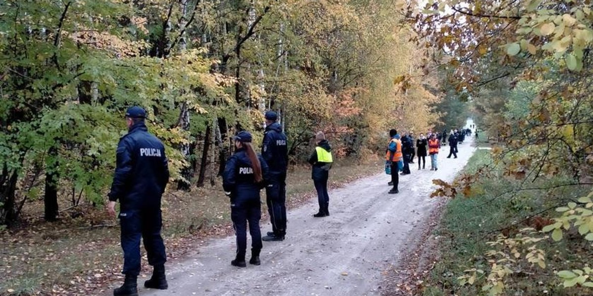 Tragedia w lesie koło Piotrkowa Trybunalskiego. 