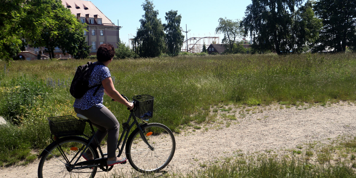 W centrum Władysławowa zamiast rynku jest pole