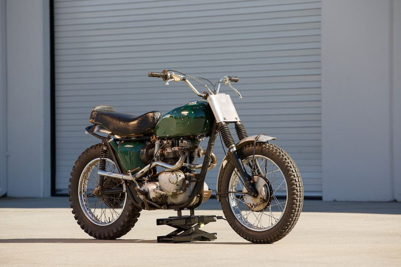 Triumph Bonneville Desert Sled z 1963 r. Był własnością aktora-motocyklisty Steve McQueena