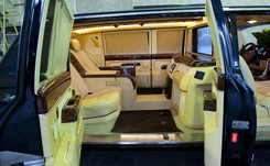 Tajemnicza limuzyna Putina ujawniona. To jedyny taki samochód na świecie. ZDJĘCIA prosto z Moskwy