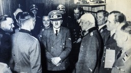 opóźnienia przy pomniku polskich ofiar nazizmu w berlinie. stanie w mi