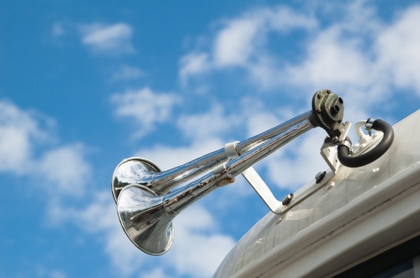 Građani Mirijeva izloženi nesnosnoj buci za čije suzbijanje izgleda niko nije nadležan