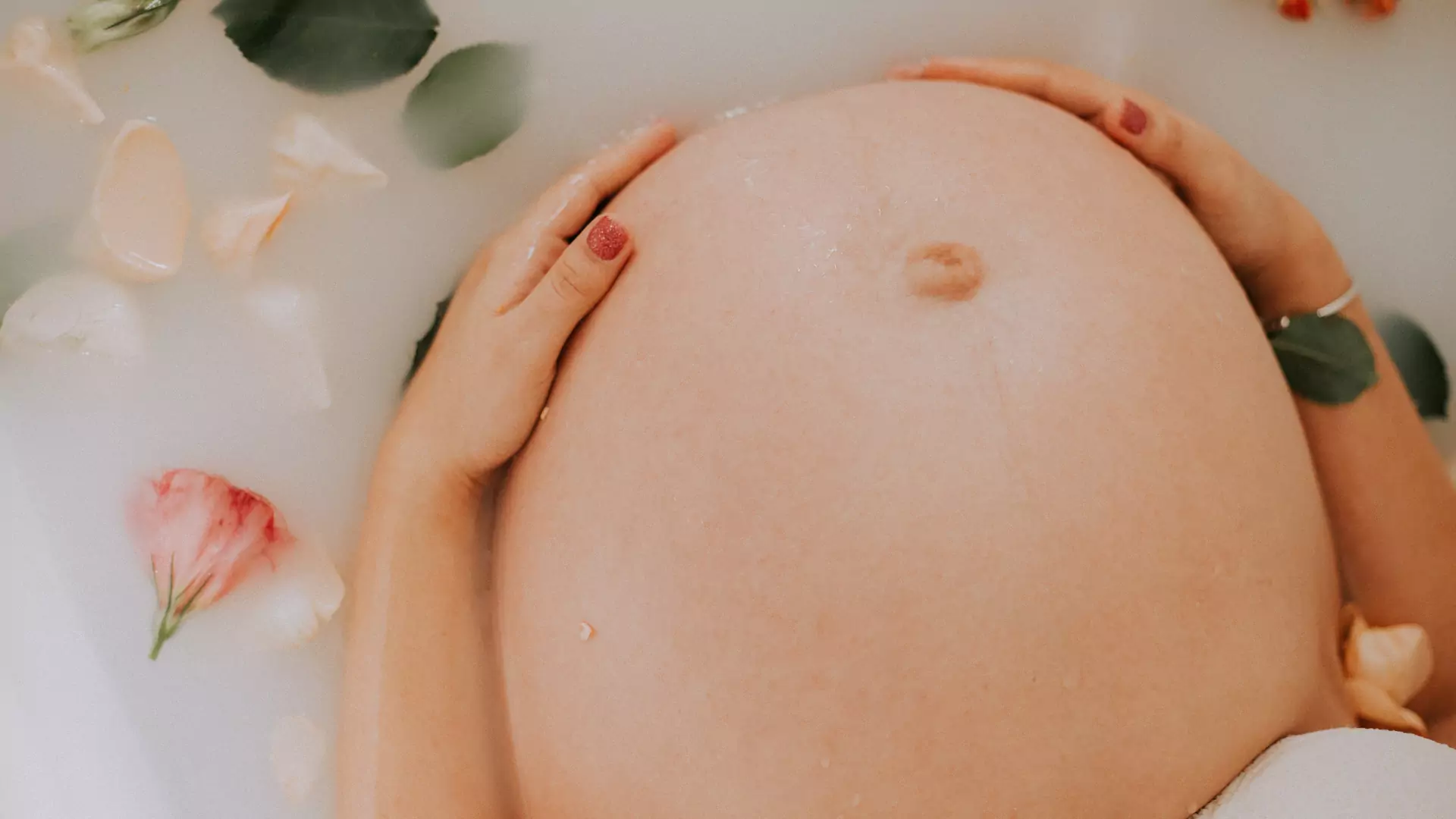 Seks po porodzie. Pięć najlepszych pozycji dla nowych mam
