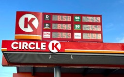 czarny poniedziałek na stacjach. 23 marca benzyna 95 i lpg już po tyle. diesel za 9 zł