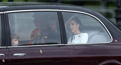 Księżna Kate w końcu pojawiła się publicznie! Niepokojący widok... [ZDJĘCIA]