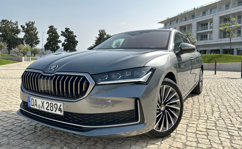 Nowa Skoda Superb