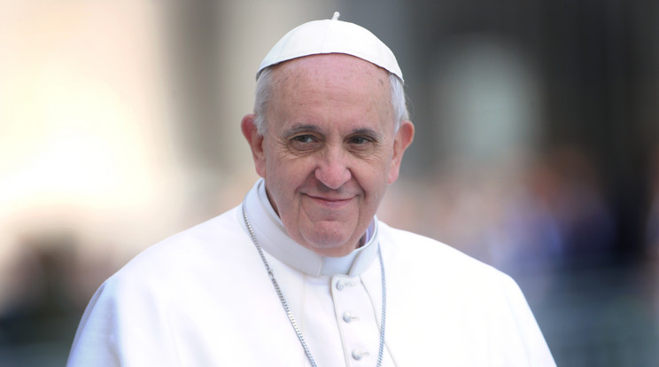 Ferenc pápa továbbra is tartja régi jó szokásait / Fotó: Northfoto