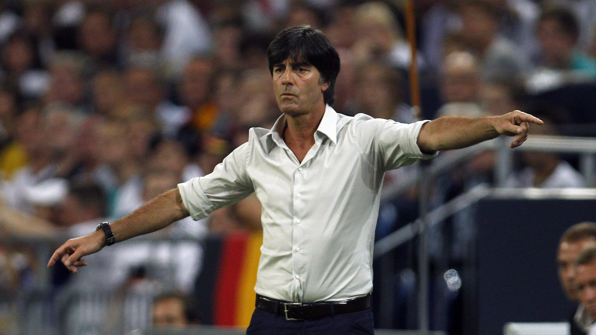 Trener reprezentacji Niemiec, Joachim Loew wyznał, że jego podopieczni nie obawiają się spotkania w fazie grupowej Euro 2012 z Holandią lub Hiszpanią. Niemcy zostali przydzieleni do drugiego koszyka, zaś ich potencjalni rywale zostali rozstawieni. Losowanie grup odbędzie się 2 grudnia w Kijowie.