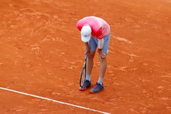 Hurkacz nie będzie dobrze wspominał Monte Carlo. Odpadł również w deblu