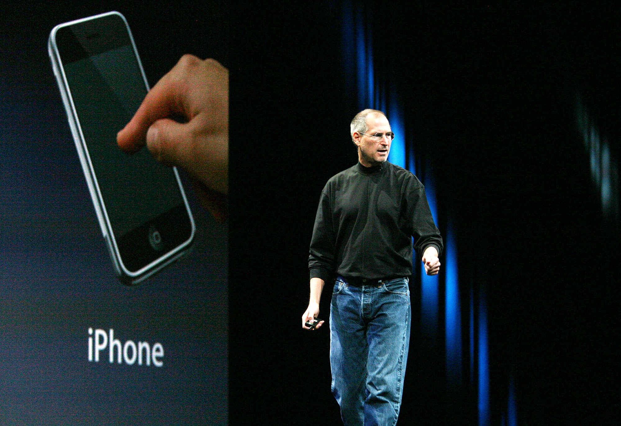 Technologický vizionár a obchodník Steve Jobs.