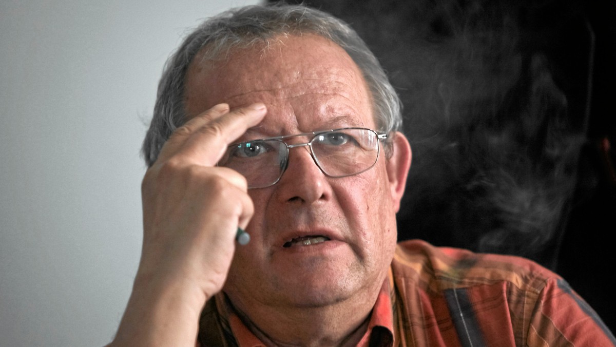 Adam Michnik mówi w wywiadzie dla "Spiegla" między innymi o rządach Viktora Orbana, braku kultury kompromisu oraz o tym, że Polacy i Węgrzy uważają się w Unii Europejskiej za obywateli drugiej klasy. "To samo powiedział Hitler. Specjalne dekrety i rozporządzenia Rządu Rzeszy. To jest droga do piekła" - oświadczył Michnik komentując poczynania premiera Węgier.