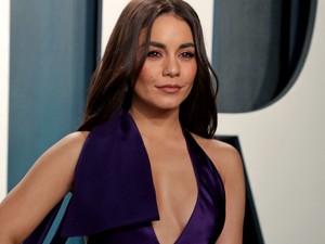 Vanessa Hudgens egy komplett koreográfiát is lenyomott ruhájával