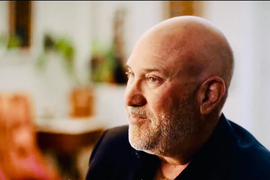 Ovaj čovek je objavio INTIMNE SNIMKE PARIS HILTON I KIM KARDAŠIJAN, a sada kaže da postoje i SKANDALOZNIJI VIDEI poznatih: "On je porodičan, ne biste verovali ŠTA JE RADIO SA PLESAČICOM"