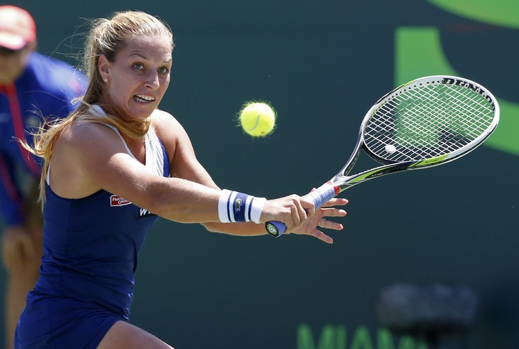 Seksowna Słowaczka znów ograła Agnieszkę Radwańską