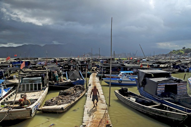 TAIWAN-TYPHOON/