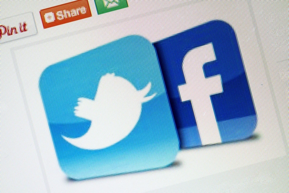 Logo Tvitera i Fejsbuka