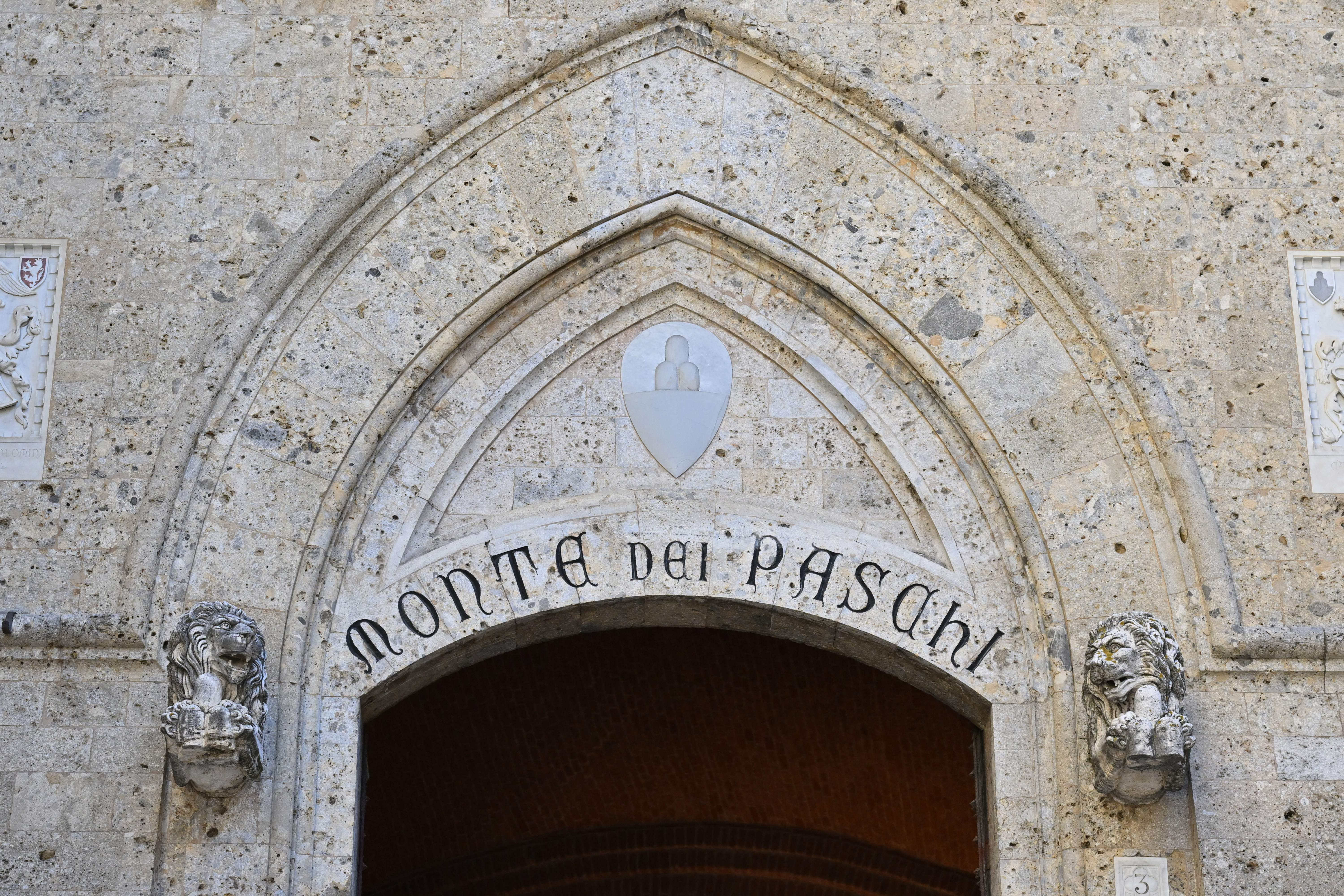 Monte dei Paschi offre agli azionisti 2,6 miliardi con rendimento del 10%