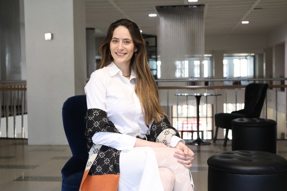 U DOMU GLUMICE SE SLAVE I PRAVOSLAVNI I KATOLIČKI PRAZNICI Marija Bergam progovorila o poreklu prezimena: "Skraćivali su ih"