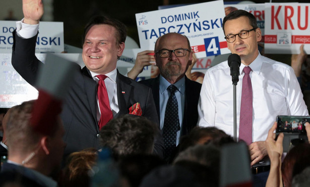 Dominik Tarczyński, Ryszard Legutko i Mateusz Morawiecki