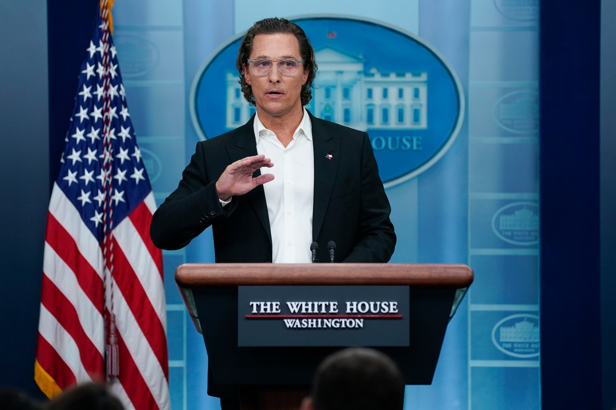 Herec Matthew McConaughey, rodák z mesta Uvalde, reční o masakre na škole v Uvalde v štáte Texas.