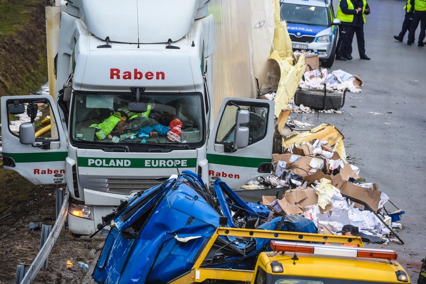 Makabryczny wypadek na A1. Zderzyły się dwa tiry