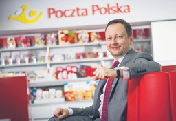 Gołębia grypa na poczcie. Kurdziel: 1 tys. zł podwyżki dla listonoszy spowoduje zapaść płynności finansowej